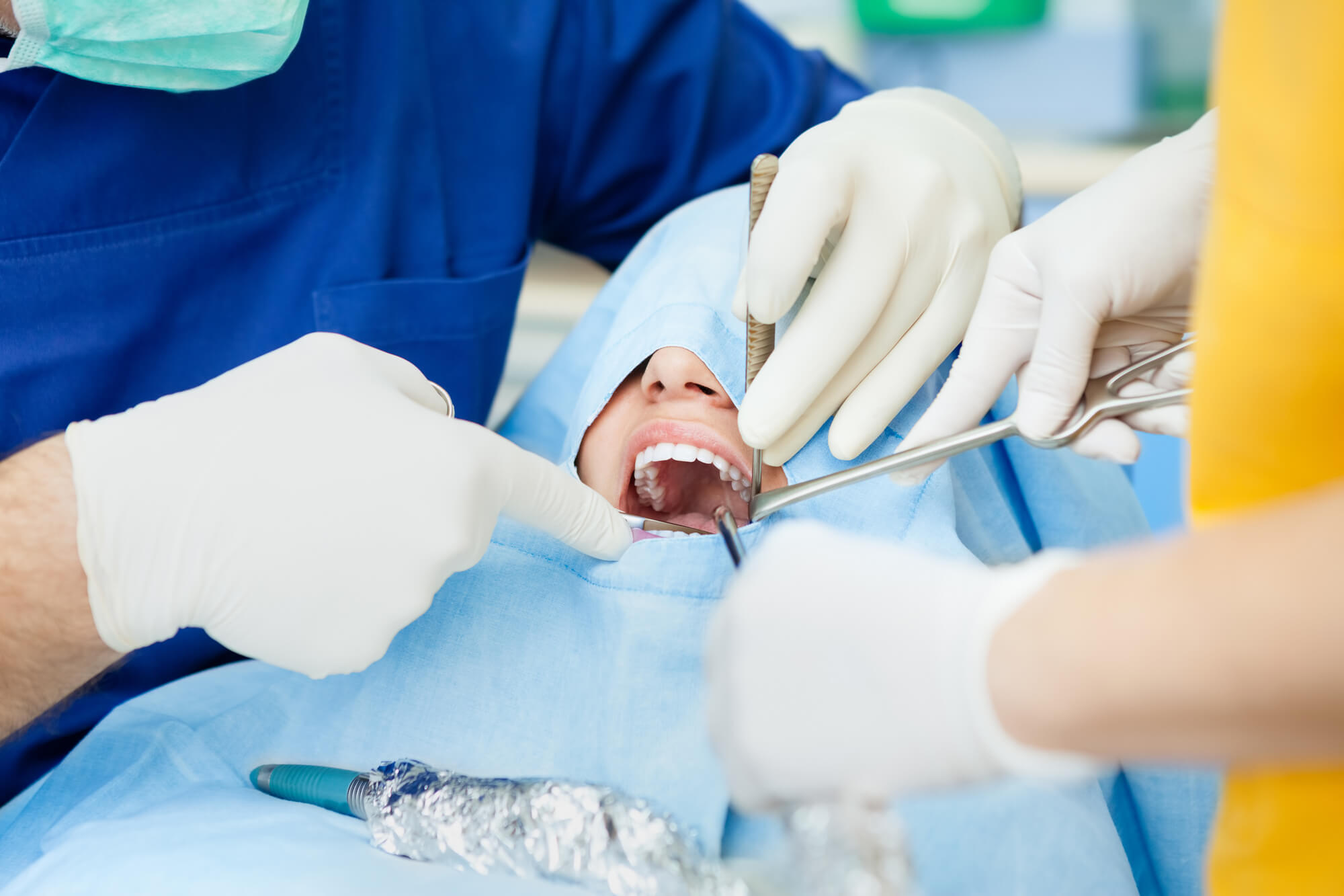 An oral surgeon in 76210 perform dental treatment